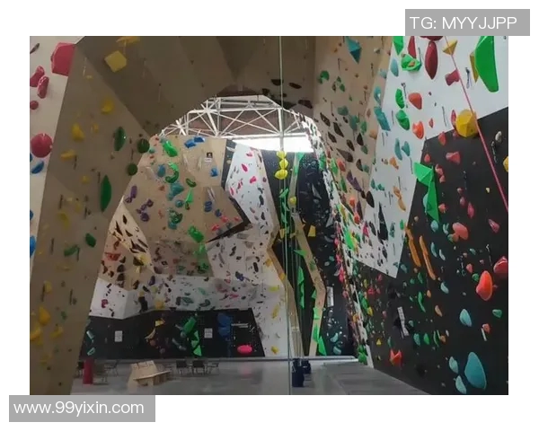 成都攀岩队与武汉攀岩队实力对比赛后分析与总结 成都攀岩队与武汉攀岩队实力对比赛后分析与总结